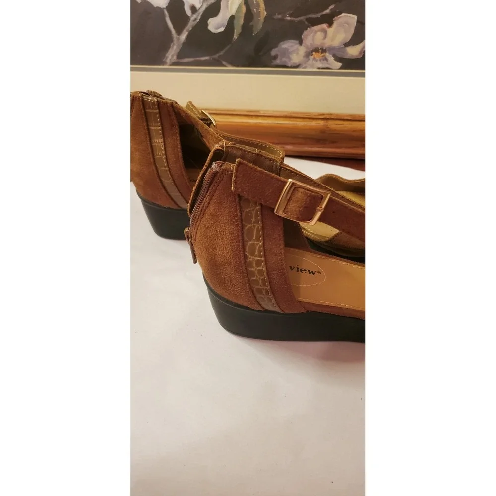 Suede‎ Wedges with Zip Back Closure Stable Heel Technology Women's